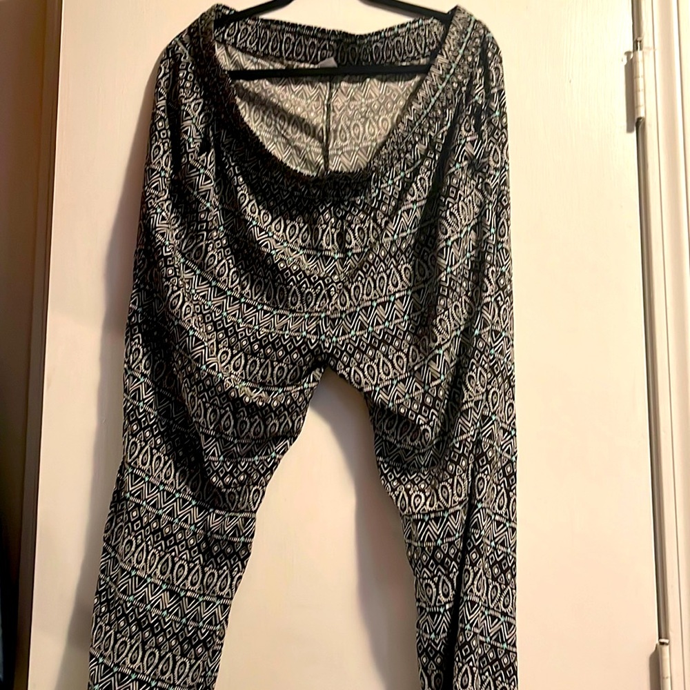 Lightweight drawstring pants